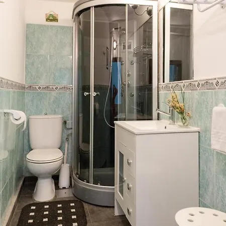 La Fruta أفيليس